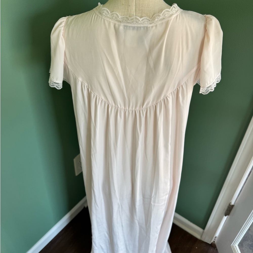 Vintage Christian Dior nightgown - Picture 8 of 12
